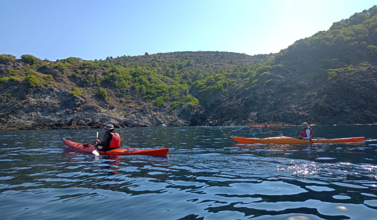 Navegant en kayak pel cap de creus